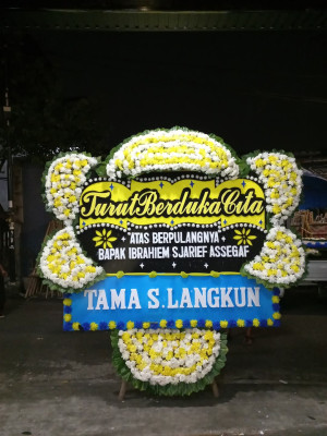Papan Bunga Duka di Kenari